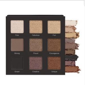 New RealHer Play Book volume 1 Eyeshadow Palette